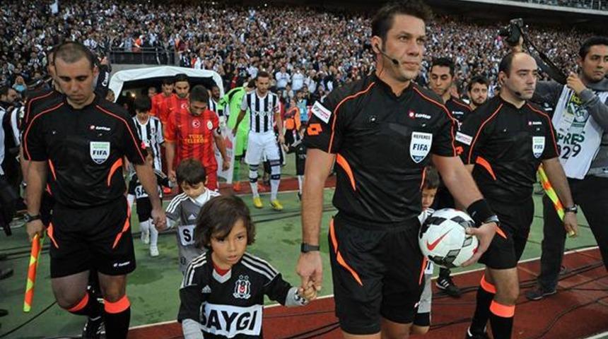 Beşiktaş-Atiker Konyaspor S&uuml;per Kupa ma&ccedil;ını Fırat Aydınus y&ouml;netecek