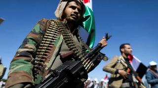 Husiler, 11 BM personelini gözaltına aldı