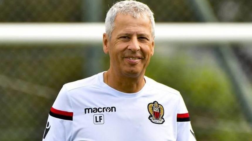 Lucien Favre'den Sneijder a&ccedil;ıklaması