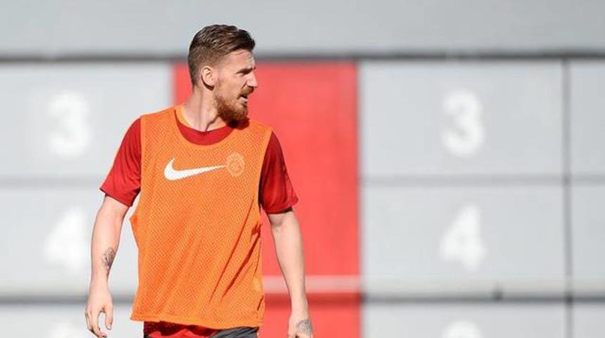 Galatasaray'da Serdar Aziz sakatlandı