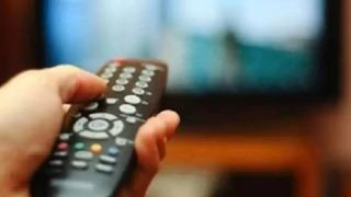 Başrol apar topar ayrılmıştı! Halo olarak çekilmesi beklenen Hudutsuz Sevda yayından kaldırıldı