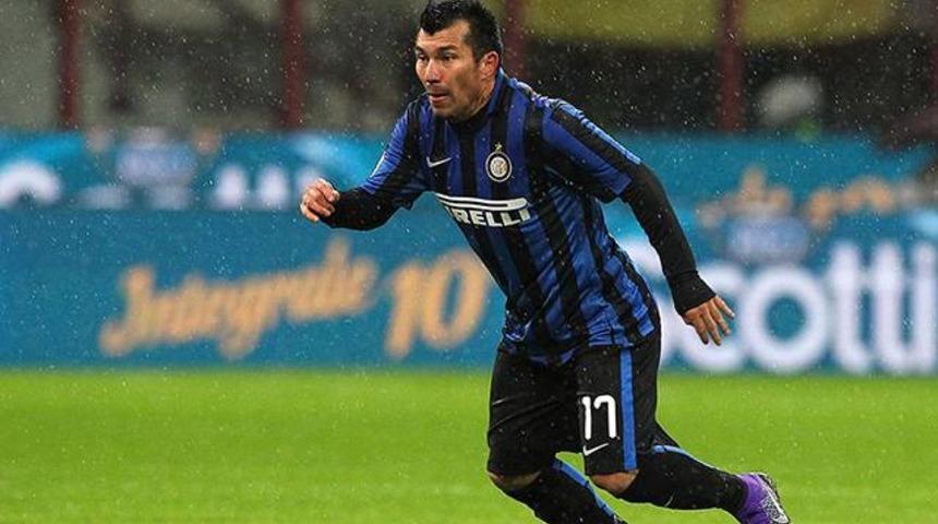 Beşiktaş Gary Medel'le anlaştı