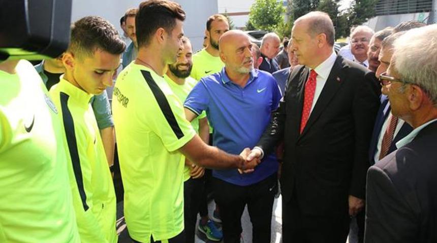 Cumhurbaşkanı Erdoğan Rizespor'u ziyaret etti