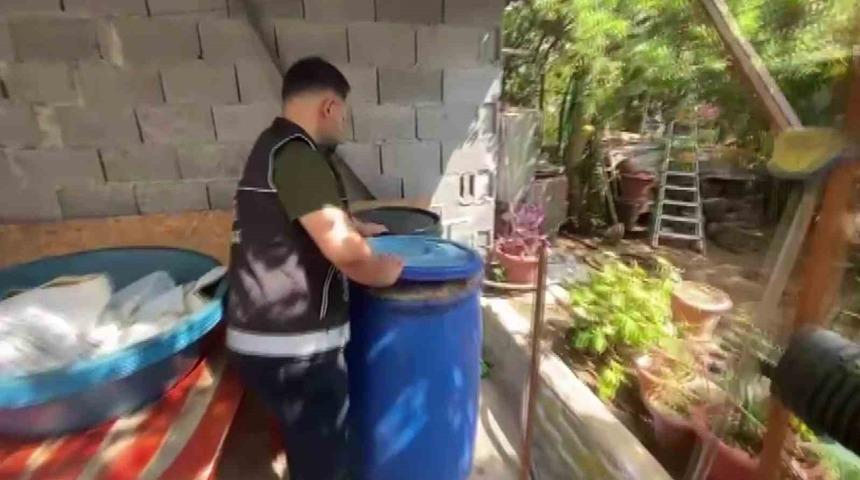 Adana’da 2 bin 930 litre kaçak içki ele geçirildi