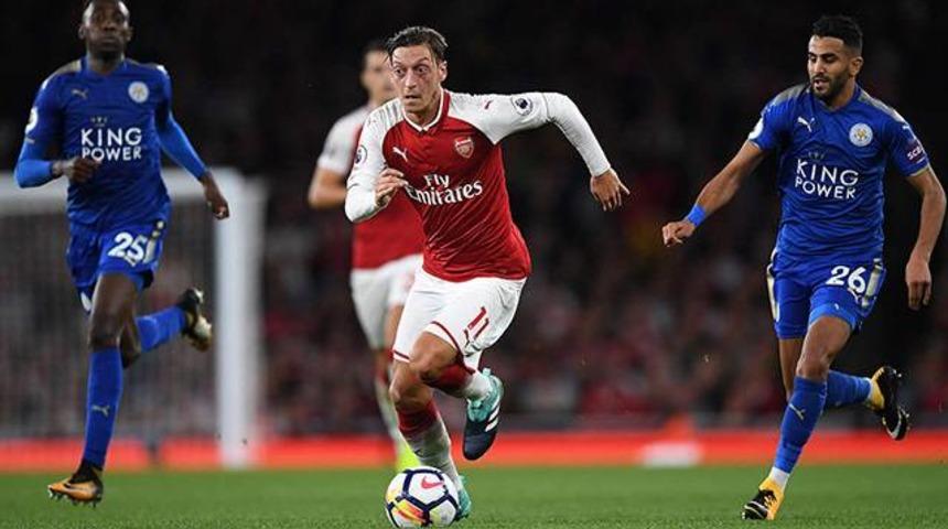 Barcelona'da Mesut &Ouml;zil sesleri!