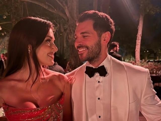 Büyük aşkını unuttu! Gönlünü ünlü yapımcıya kaptırdı