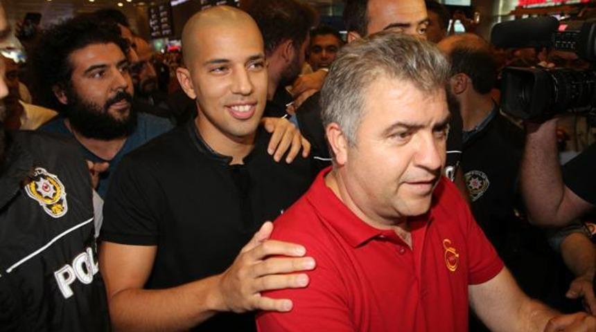 Sofiane Feghouli İstanbul'a geldi