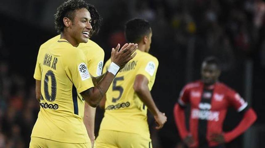 Neymar'dan Barcelona'ya g&ouml;nderme