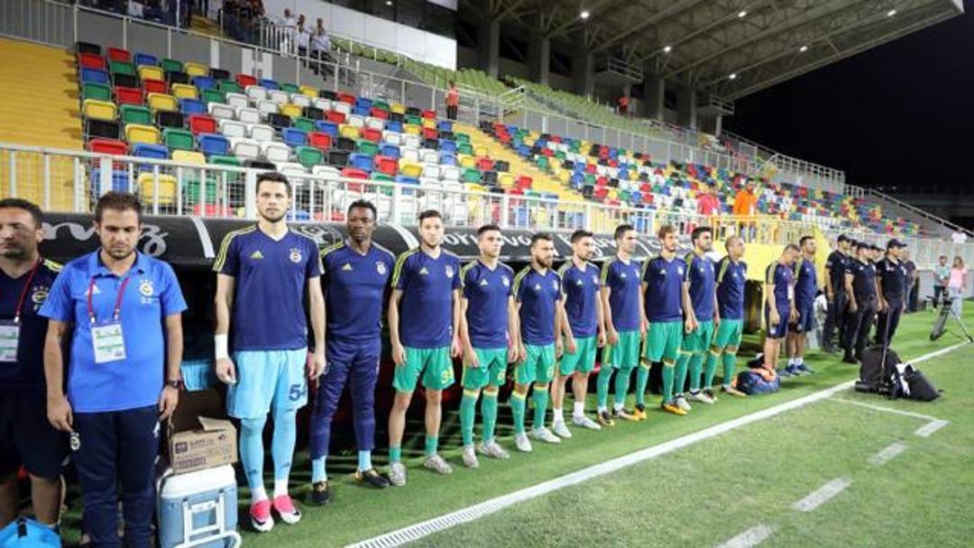 Fenerbah&ccedil;e'de b&uuml;y&uuml;k revizyon! İşte Akut Kocaman'ın yeni 11'i