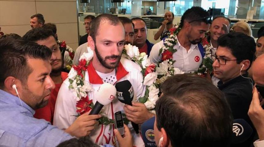 Ramil Guliyev: 'Bolt'a &ccedil;ok &uuml;z&uuml;ld&uuml;k'