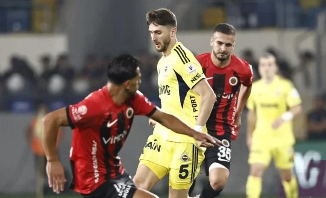 Fenerbahçe nin başına talih kuşu kondu! Milli yıldız için 20 milyon Euro nun üstünde teklif geldi 2