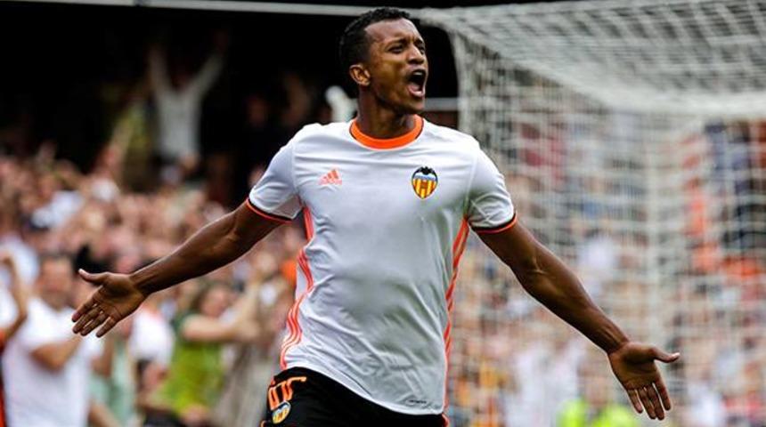 Fenerbahçe'den Nani'ye kiralama teklifi