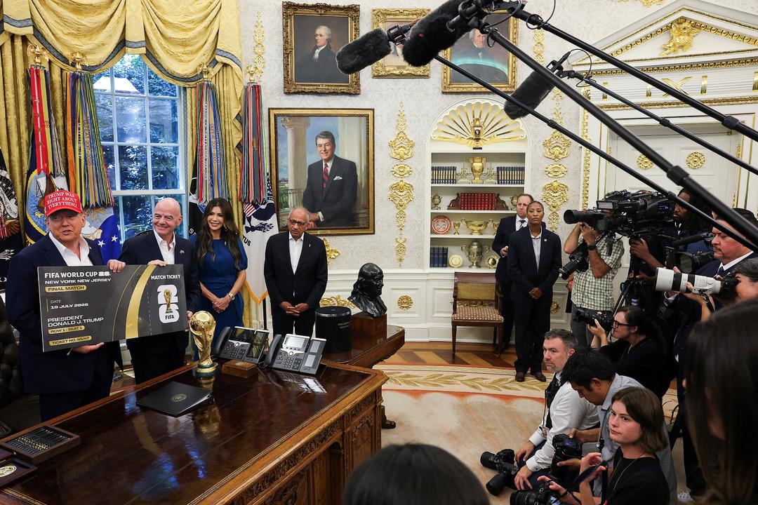 Trump ın odasındaki detay dünyanın dilinde! Baştan sona altın ile donattı: Tüm masraflar cebinden... 4