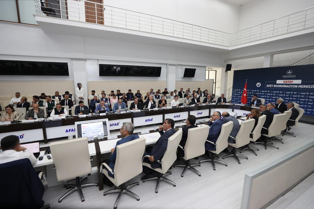 CHP li Başkan ve İYİ Partili vekilden Bakan Kurum a Hatay teşekkürü 6