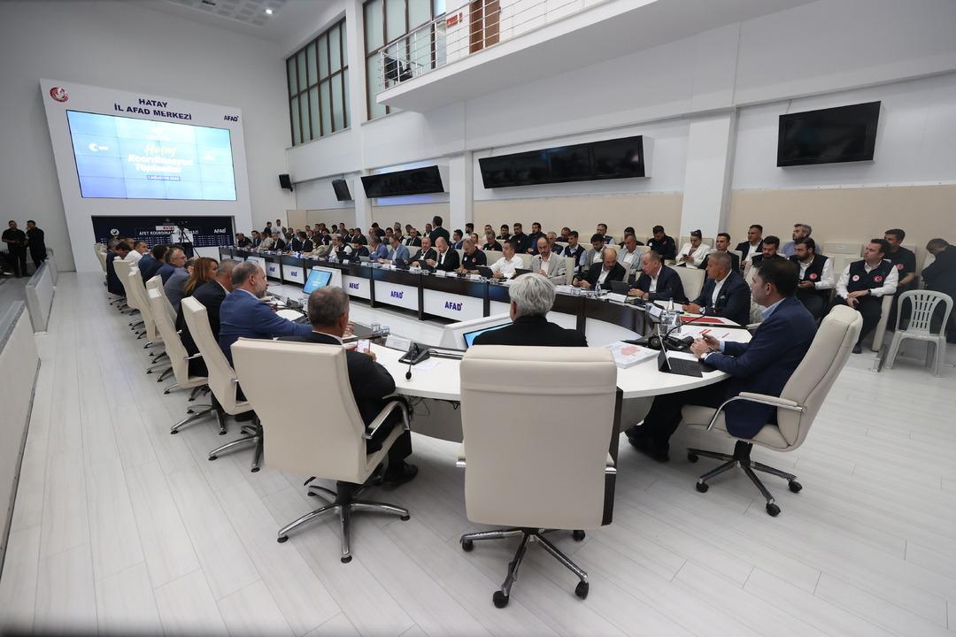 CHP li Başkan ve İYİ Partili vekilden Bakan Kurum a Hatay teşekkürü 8