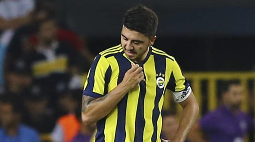 Ozan Tufan Fenerbah&ccedil;eli taraftarları &ccedil;ıldırttı