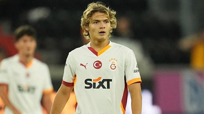 Efe Akman, Galatasaray'dan sürpriz takıma imzaya gidiyor!