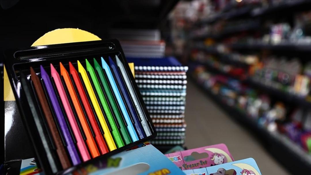 Okul Alışverişinde aileler dikkat: Öncelik estetik değil, sağlık olmalı! Okul kıyafeti alerji nedeni olmasın...  1