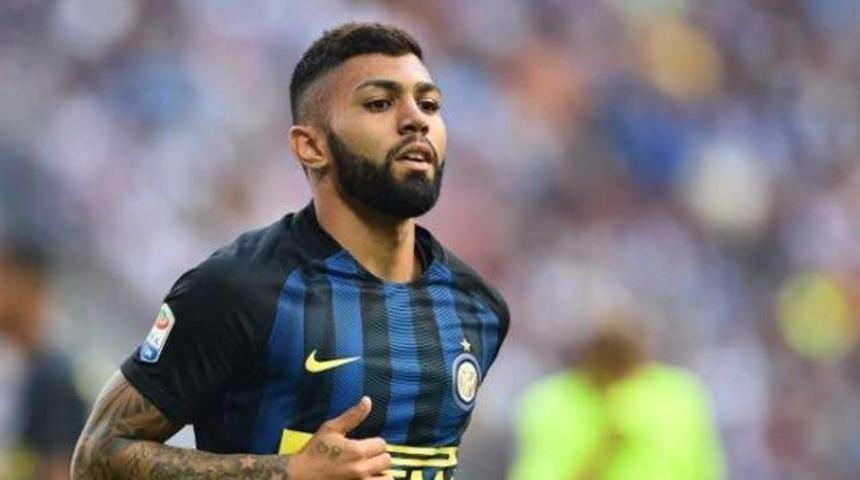 Fenerbah&ccedil;e'nin g&ouml;zdesi imzayı atıyor