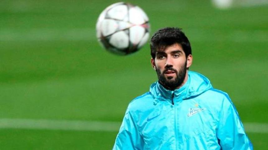 Fenerbah&ccedil;e Neto transferini a&ccedil;ıkladı