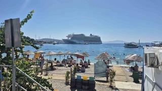 Bodrum’a, 2 bin 683 yolcuyla geldi