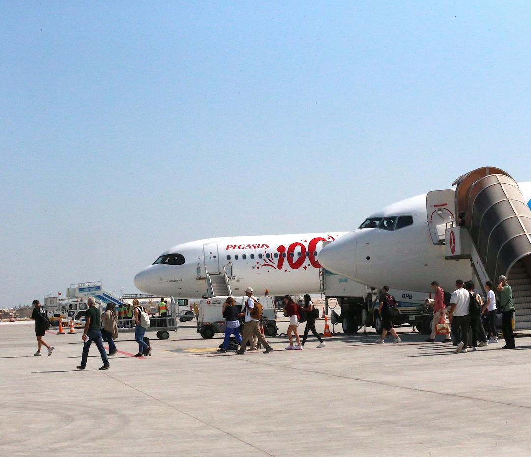 Hatay Havalimanı nda uçuşlar yeniden başladı 1
