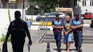 Antalya’da alacak-verecek cinayetinin zanlısı adliyeye sevk edildi