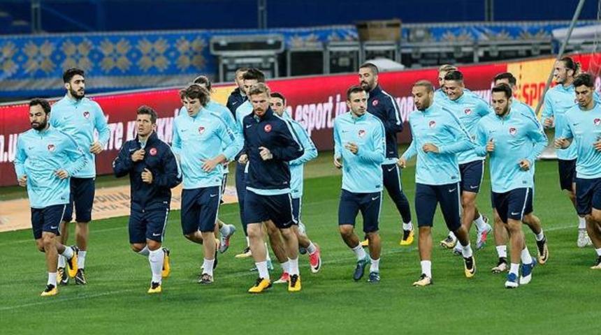 A Milli Futbol Takımı Ukrayna ma&ccedil;ına hazır