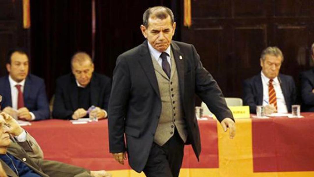 'Dursun &Ouml;zbek' istifa gitti