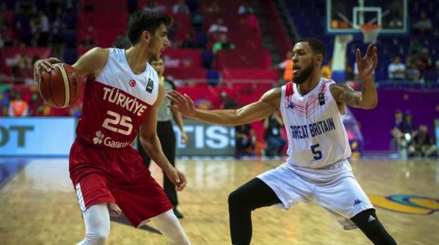 12 Dev Adam Britanya'yı devirdi