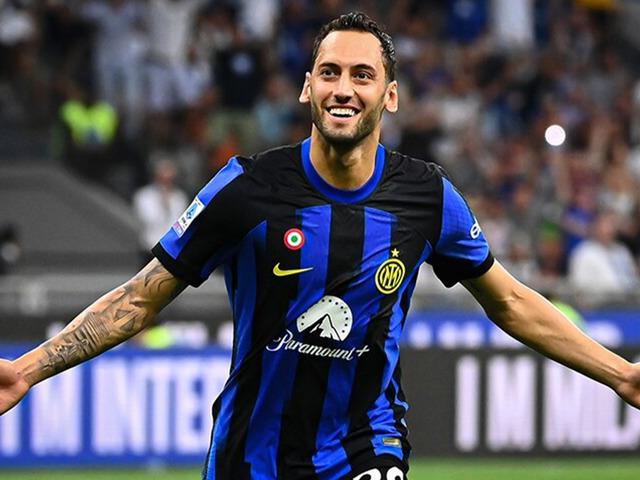 Galatasaray'da Hakan Çalhanoğlu hareketliliği başladı! Cimbom Şampiyonlar Ligi listesine yıldız ismi eklemek isterken, Hakan'dan şok edici açıklamalar geldi...