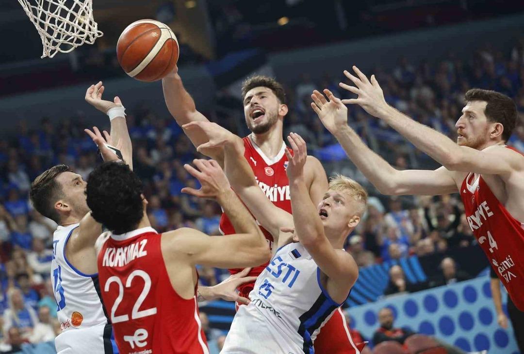 Milliler 2025 Avrupa Basketbol Şampiyonası nda yoluna namağlup devam ediyor! Estonya yı da geçiyoruz... 1