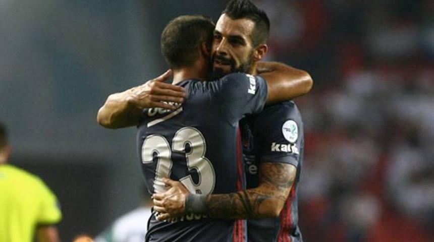 Cenk Tosun'un İngiltere'ye transferine Negredo engeli