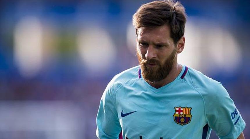 Josep Bartomeu Messi'nin Barcelona ile s&ouml;zleşme uzattığını a&ccedil;ıkladı