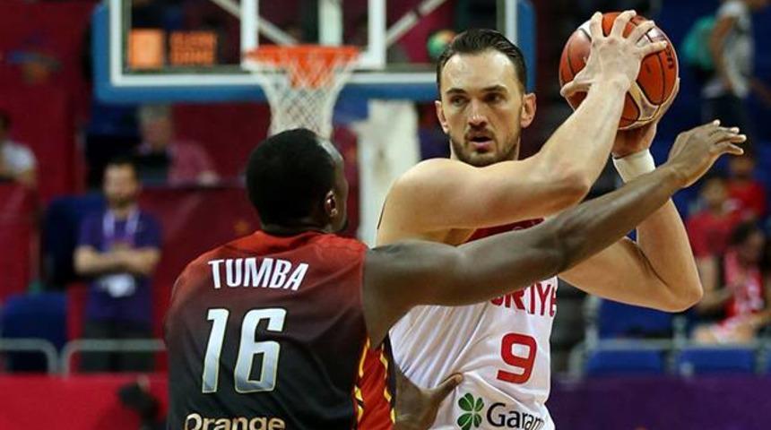 12 Dev Adam Bel&ccedil;ika'yı devirdi