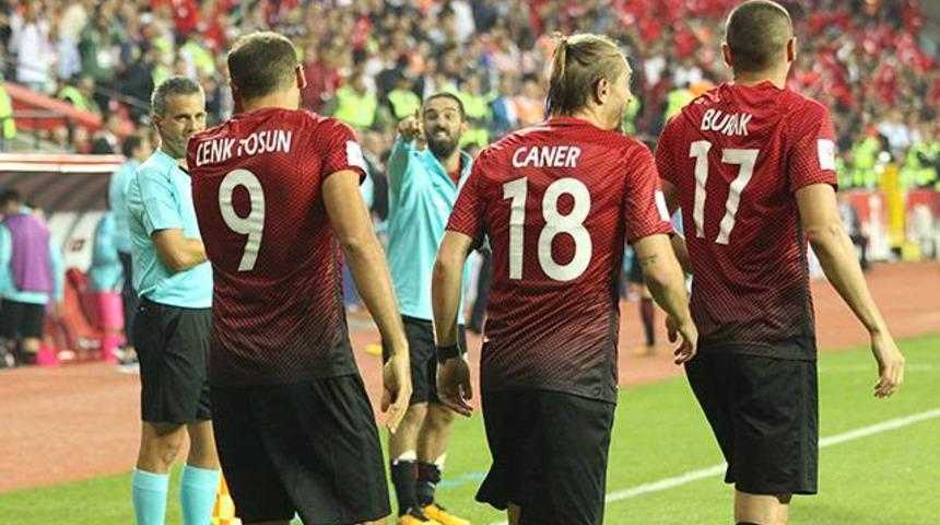 Millilerin Hırvatistan galibiyeti FIFA'nın manşetinde