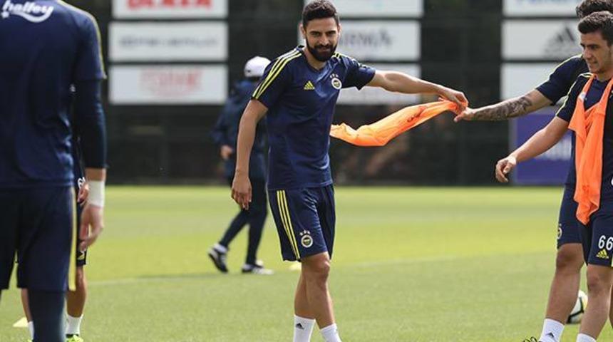Mehmet Ekici takımla &ccedil;alışmalara başladı