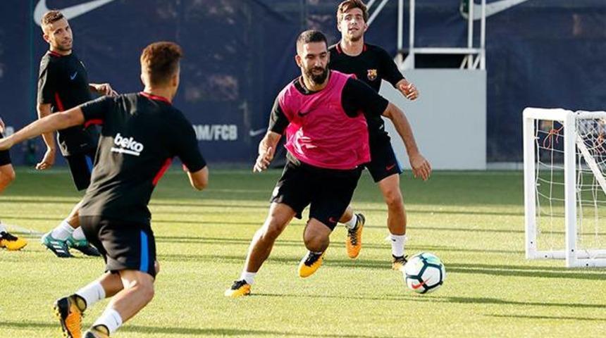 Arda Turan sakatlandı! D&ouml;n&uuml;ş tarihi belirsiz