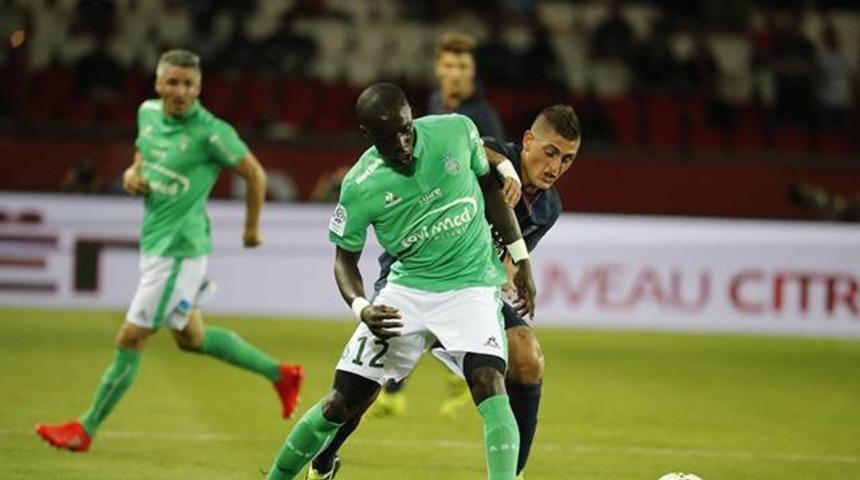 Fransız basını Fenerbah&ccedil;e'nin Cheikh M'Bengue'yi transfer ettiğini a&ccedil;ıkladı