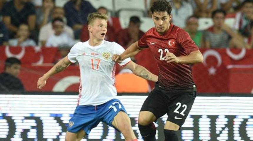 Beşiktaş Kaan Ayhan i&ccedil;in Fortuna D&uuml;sseldorf'a resmi teklif yaptı