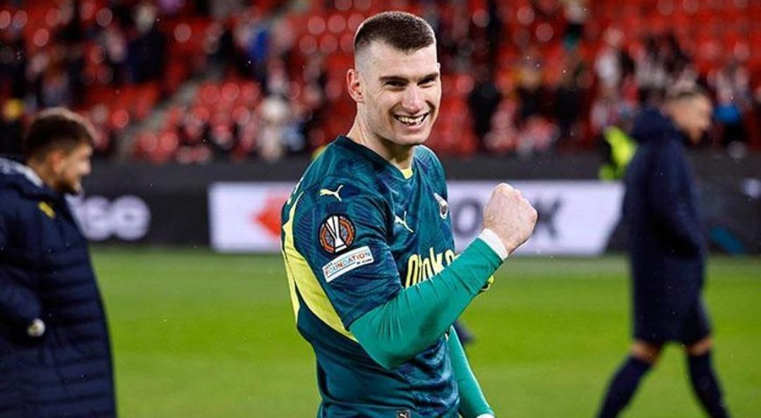 Fenerbahçe de yabancı oyuncu sayısındaki fazlalık ayrılık getiriyor! Kaleci Dominik Livakoviç için Girona iddiası... 1