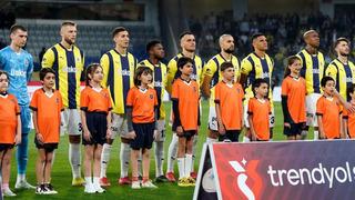 Fenerbahçe'de yabancı oyuncu sayısındaki fazlalık ayrılık getiriyor! Kaleci Dominik Livakoviç için Girona iddiası...