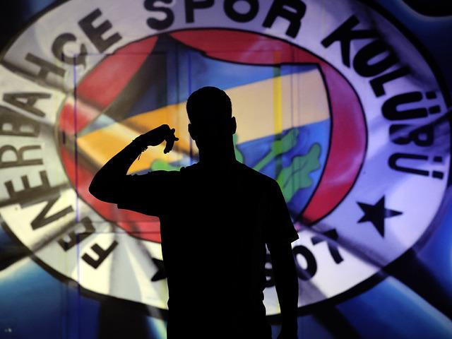 Fenerbahçe yeni transferini açıkladı!