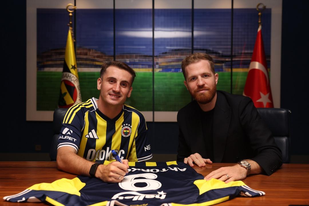 Fenerbahçe Milli yıldız Kerem Aktürkoğlu nu kadrosuna kattığını açıkladı! Kerem Aktürkoğlu Şerefli Kulüp sözlerine açıklık getirdi: "Yapman gerekeni yaptın" 4