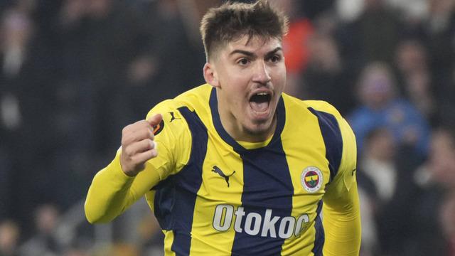 Fenerbahçe Yusuf Akçiçek'in Al Hilal'e transfer olduğunu resmen duyurdu! Genç futbolcunun maliyeti de açıklandı...