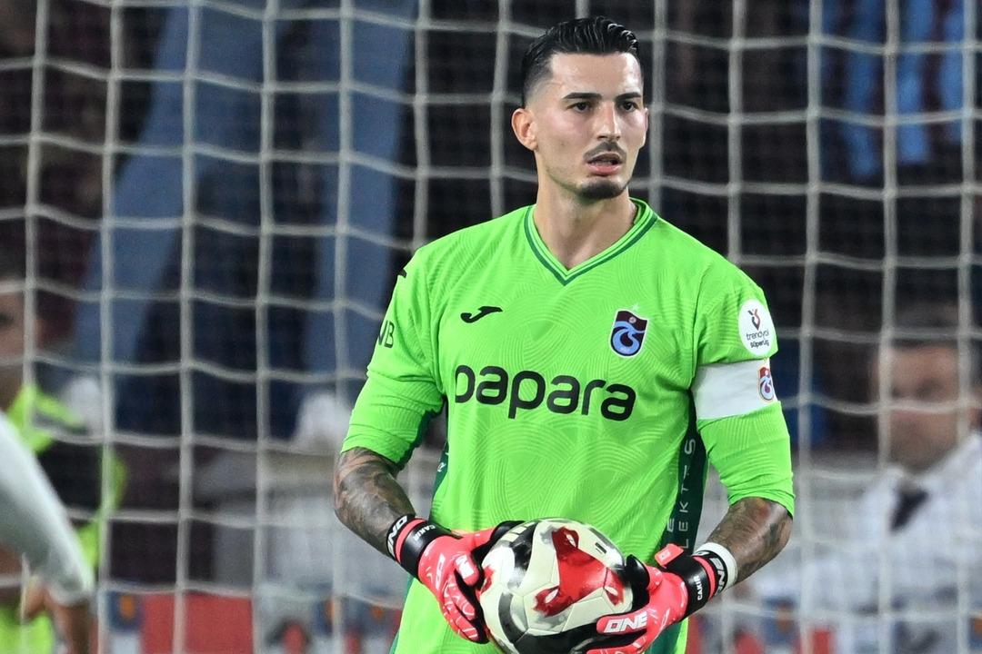 Galatasaray da kaleci transferinde düğüm çözülüyor! Sarı kırmızılı ekip Trabzonspor dan Uğurcan Çakır ı transfer ediyor... 1
