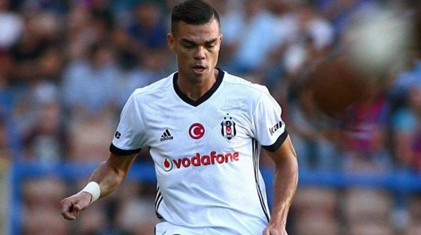 Pepe Porto ma&ccedil;ına yetişiyor