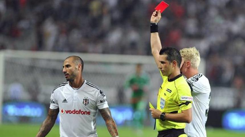 Quaresma Ali Palabıyık'a bilerek mi &ccedil;arptı?