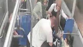 Yer: Kocaeli! Nefes alamayan çocuğu otobüs şoförü hayata döndürdü