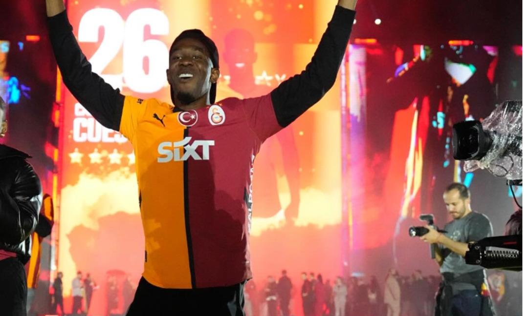 Galatasaray Carlos Cuesta ile yollarını ayırdı! Kolombiyalı oyuncu Brezilya Ligi ekiplerinden Vasco Da Gama ya gitti... 1